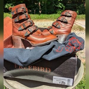 BNIB Freebird BellaDonna, Whisky size 8